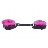 Черные базовые наручники из кожи с розовой опушкой - Лунный свет - купить с доставкой в Абакане