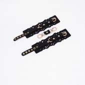 Черные кожаные наручники с узорами и золотистой фурнитурой - Crazy Handmade - купить с доставкой в Абакане