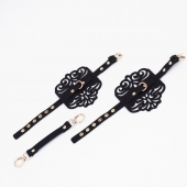 Черный фигурные оковы с золотистой фурнитурой - Crazy Handmade - купить с доставкой в Абакане