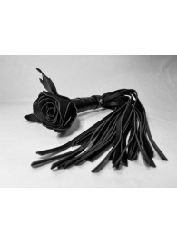 Черная кожаная плеть с розой в рукояти - 40 см. - БДСМ Арсенал - купить с доставкой в Абакане