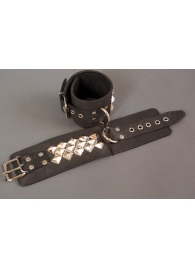 Широкие наручники с квадропуклями - Подиум - купить с доставкой в Абакане