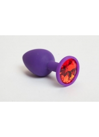 Фиолетовая силиконовая анальная пробка с красным стразом - 7,1 см. - 4sexdreaM - купить с доставкой в Абакане