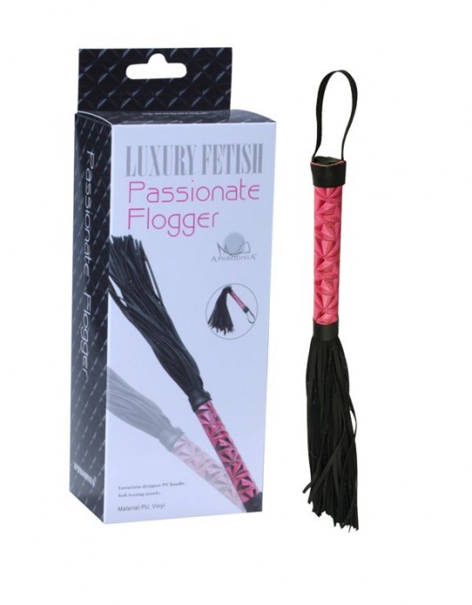 Аккуратная плетка с розовой рукоятью Passionate Flogger - 39 см. - Erokay - купить с доставкой в Абакане