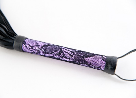 Пурпурный флоггер с кружевной ручкой - ToyFa - купить с доставкой в Абакане