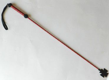 Короткий плетеный стек с наконечником-крестом и красной рукоятью - 70 см. - Подиум - купить с доставкой в Абакане